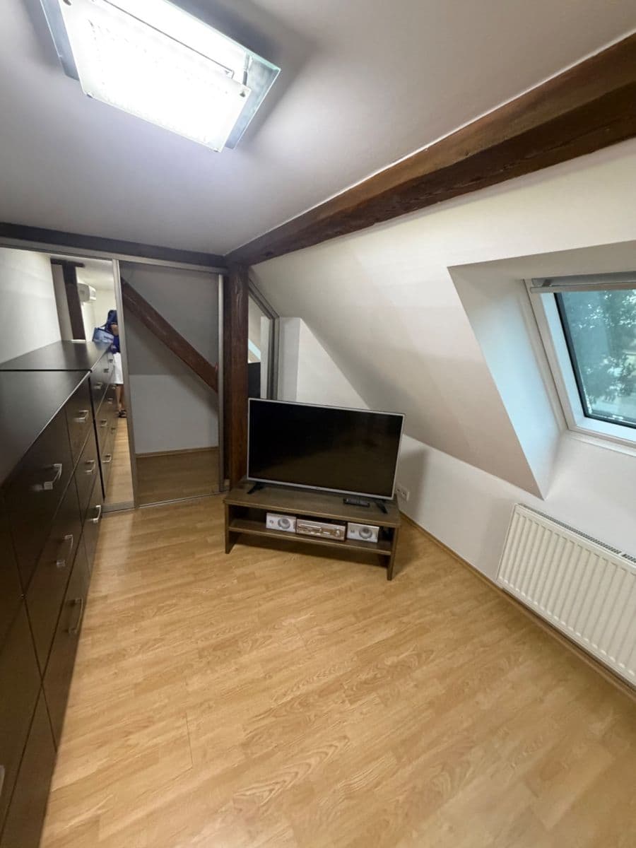 Pronájem bytu 4+kk 146 m², Hradeckých, Praha, Praha Pronájem bytu 4+kk 146 m², Hradeckých, Praha, Praha