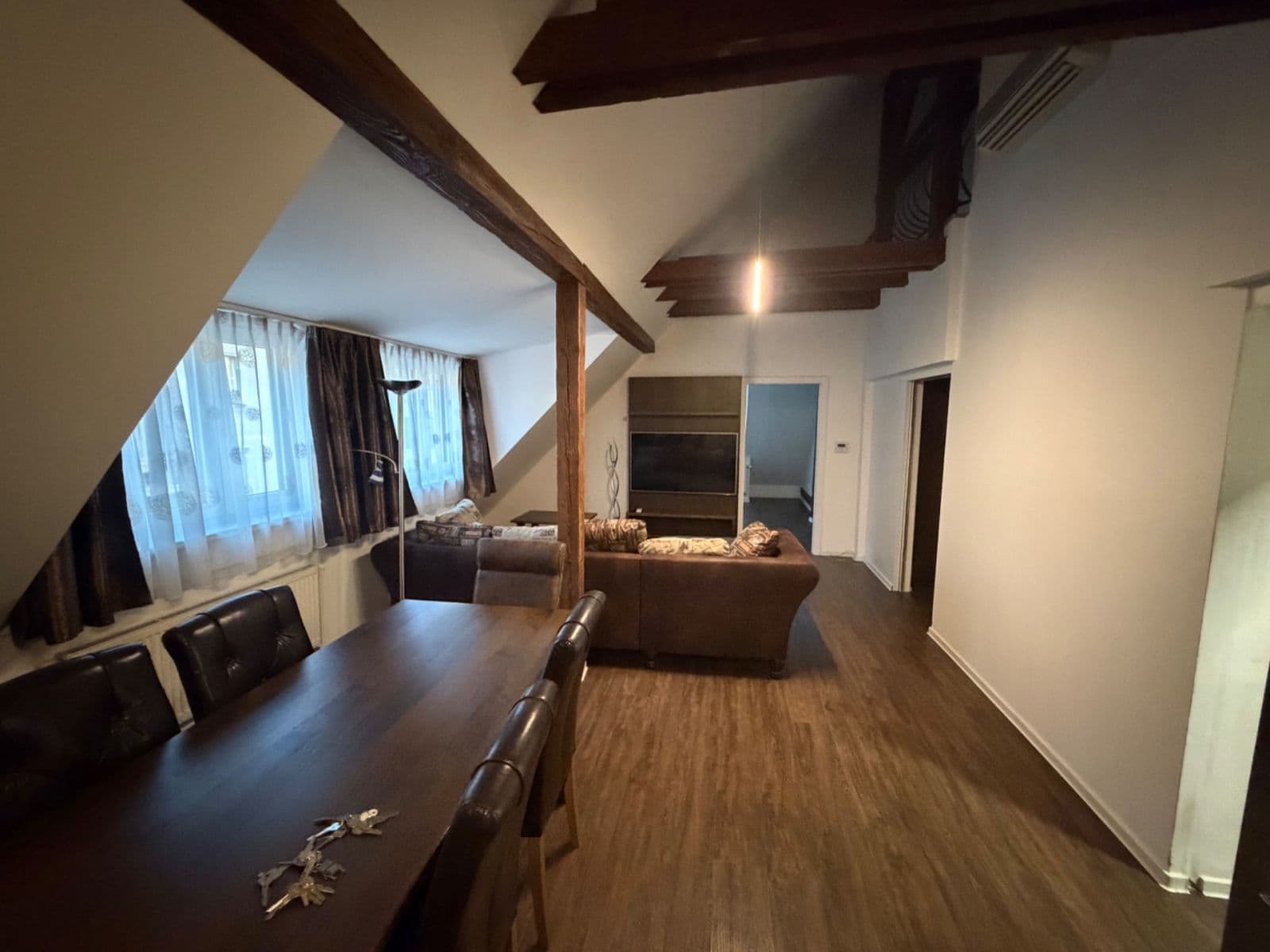 Pronájem bytu 4+kk 146 m², Hradeckých, Praha, Praha Pronájem bytu 4+kk 146 m², Hradeckých, Praha, Praha