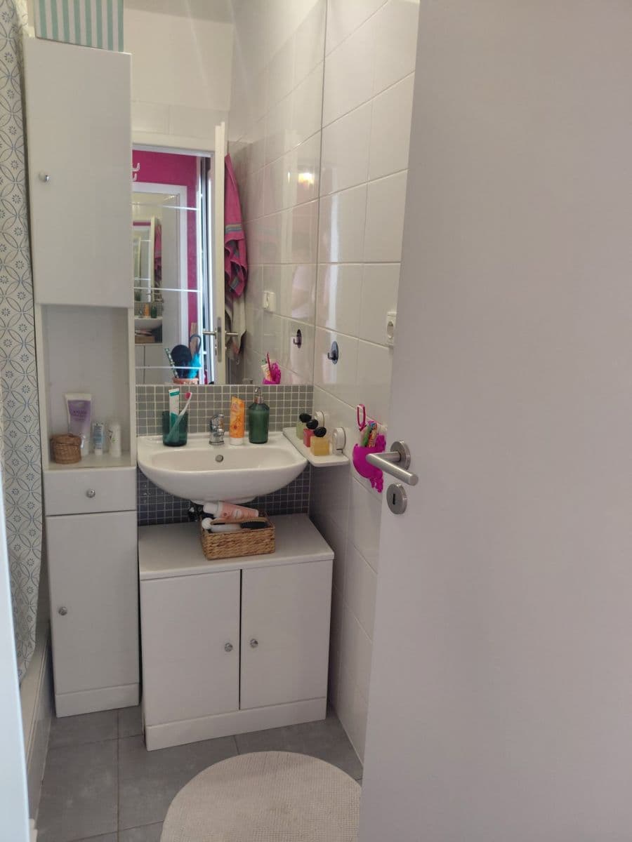 Pronájem bytu 1+kk 27 m², Hornoměcholupská, Praha, Praha Pronájem bytu 1+kk 27 m², Hornoměcholupská, Praha, Praha
