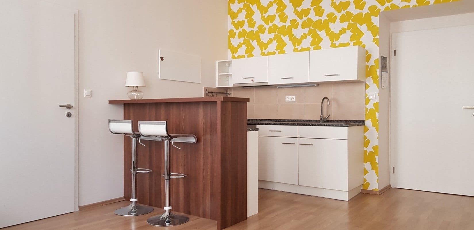 Pronájem bytu 2+kk 62 m², Thámova, Praha, Praha Pronájem bytu 2+kk 62 m², Thámova, Praha, Praha