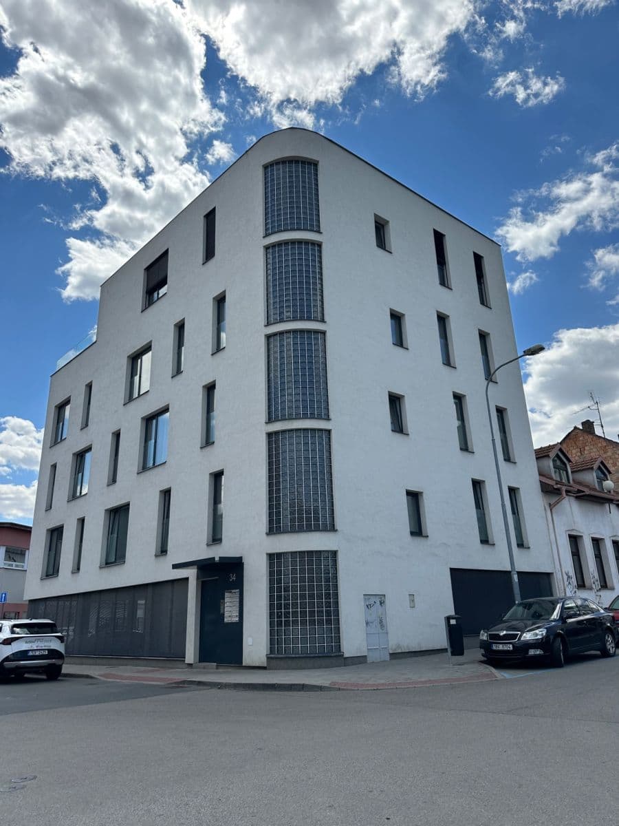 Pronájem bytu 1+kk 48 m², Košinova, Brno, Jihomoravský kraj Pronájem bytu 1+kk 48 m², Košinova, Brno, Jihomoravský kraj