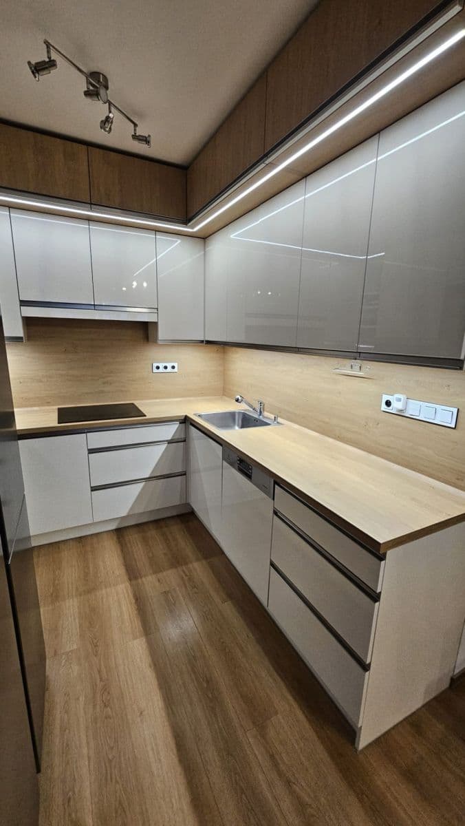Prodej bytu 4+kk 105 m², Americká, Liberec, Liberecký kraj Prodej bytu 4+kk 105 m², Americká, Liberec, Liberecký kraj