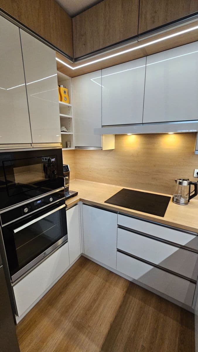 Prodej bytu 4+kk 105 m², Americká, Liberec, Liberecký kraj Prodej bytu 4+kk 105 m², Americká, Liberec, Liberecký kraj