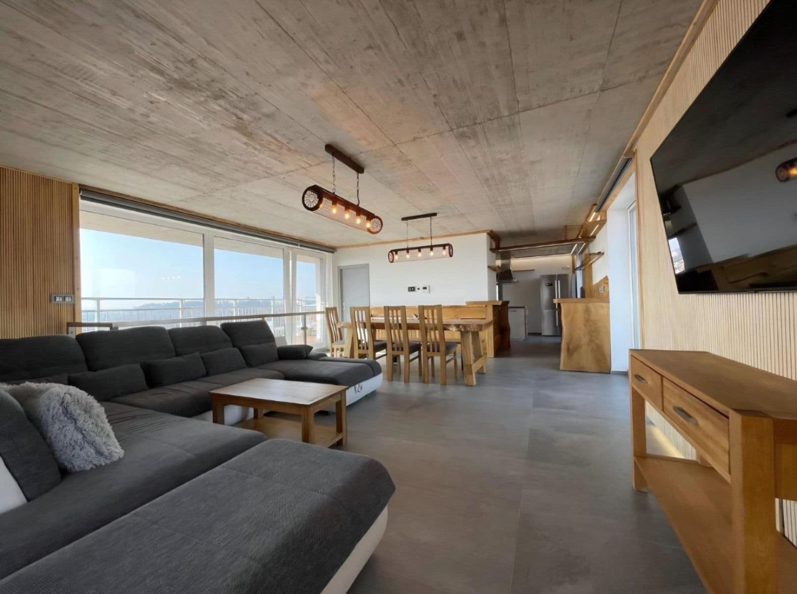 Pronájem bytu 4+1 370 m², Otýlie Beníškové, Plzeň, Plzeňský kraj Pronájem bytu 4+1 370 m², Otýlie Beníškové, Plzeň, Plzeňský kraj