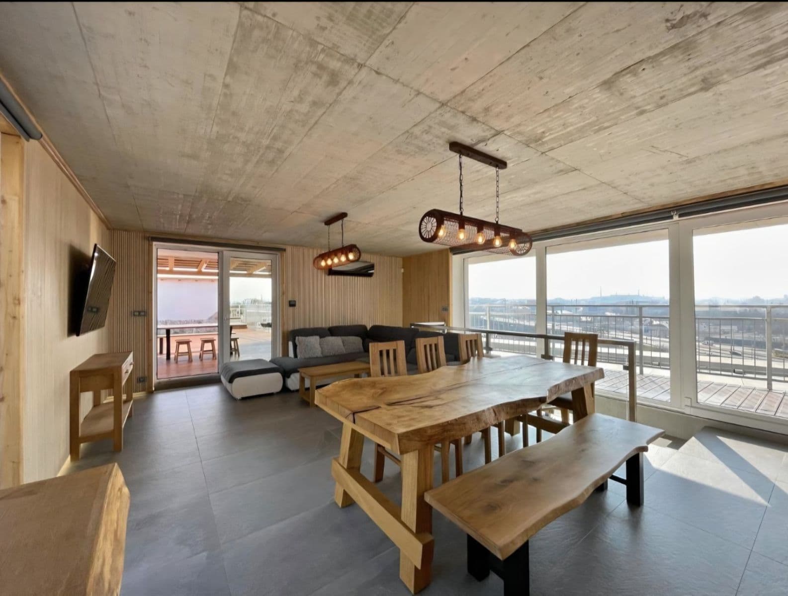 Pronájem bytu 4+1 370 m², Otýlie Beníškové, Plzeň, Plzeňský kraj Pronájem bytu 4+1 370 m², Otýlie Beníškové, Plzeň, Plzeňský kraj