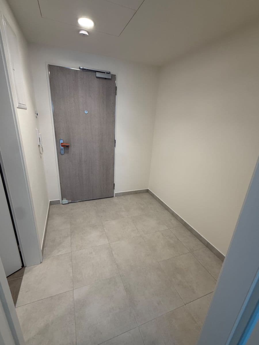 Pronájem bytu 1+kk 33 m², Poděbradská, Praha, Praha Pronájem bytu 1+kk 33 m², Poděbradská, Praha, Praha