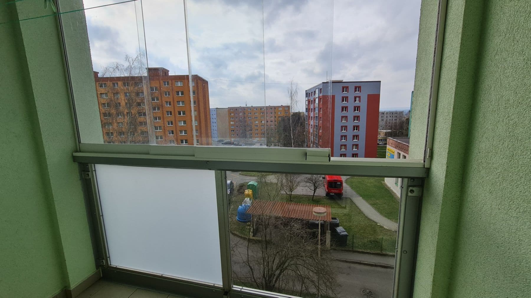 Pronájem bytu 2+kk 40 m², Hradecká, Česká Lípa, Liberecký kraj Pronájem bytu 2+kk 40 m², Hradecká, Česká Lípa, Liberecký kraj
