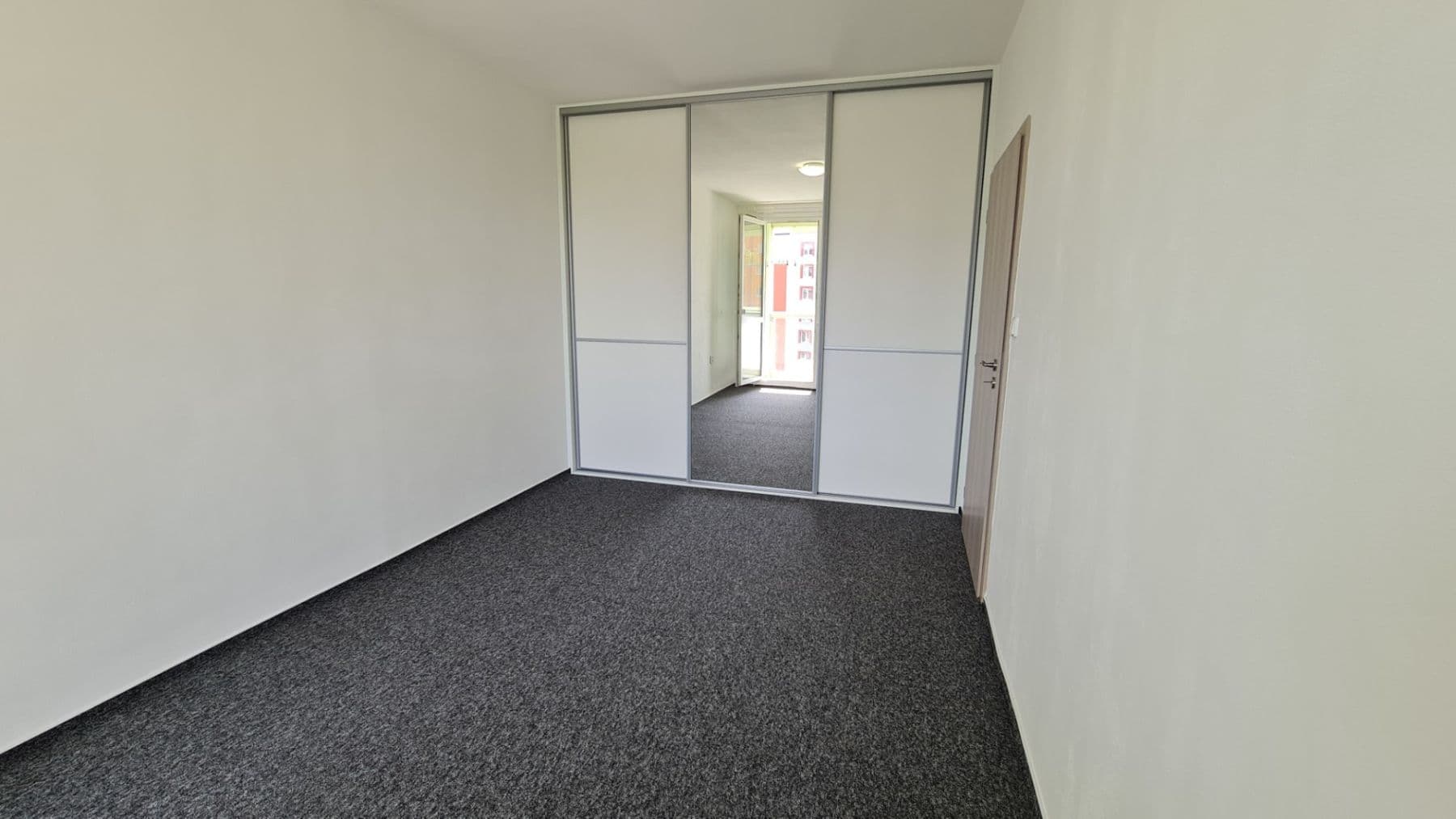 Pronájem bytu 2+kk 40 m², Hradecká, Česká Lípa, Liberecký kraj Pronájem bytu 2+kk 40 m², Hradecká, Česká Lípa, Liberecký kraj
