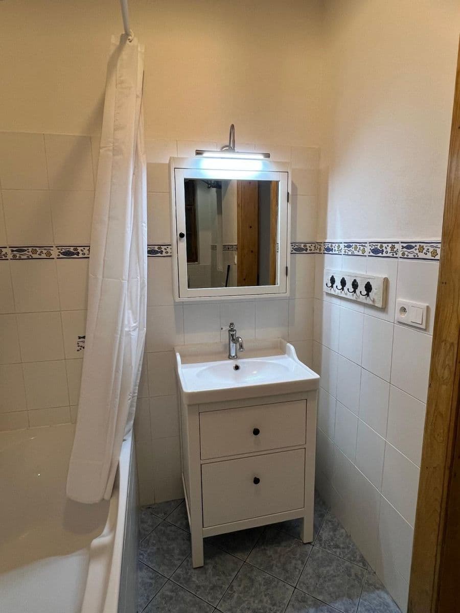 Pronájem bytu 2+kk 40 m², Přístavní, Praha, Praha Pronájem bytu 2+kk 40 m², Přístavní, Praha, Praha