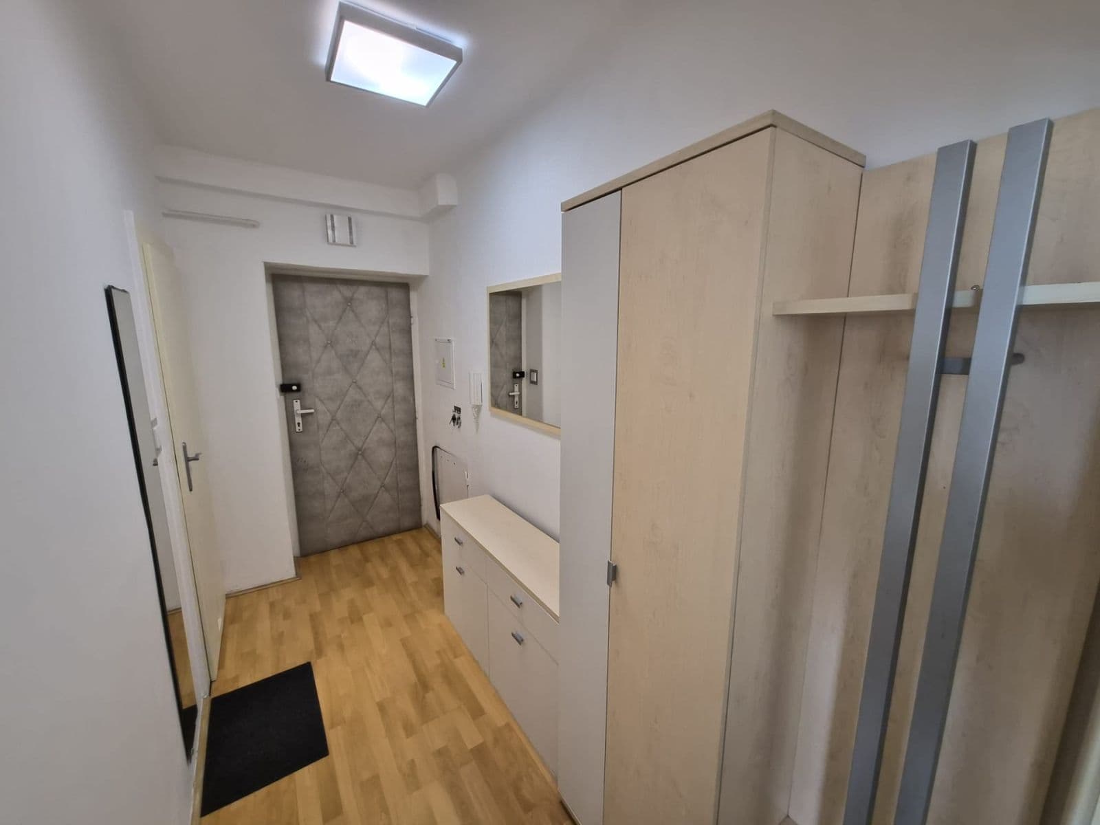 Pronájem bytu 2+kk 50 m², Skácelova, Brno, Jihomoravský kraj Pronájem bytu 2+kk 50 m², Skácelova, Brno, Jihomoravský kraj