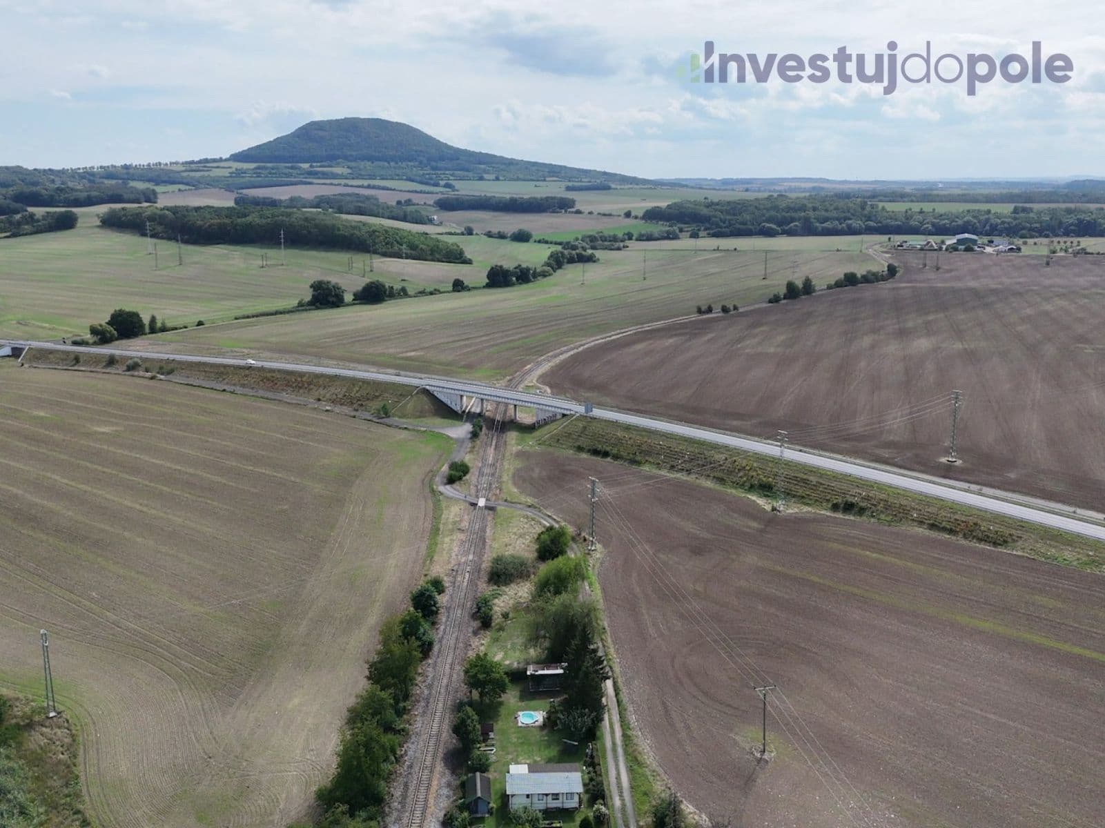 Prodej pozemku 340 m², Roudnice nad Labem, Ústecký kraj Prodej pozemku 340 m², Roudnice nad Labem, Ústecký kraj