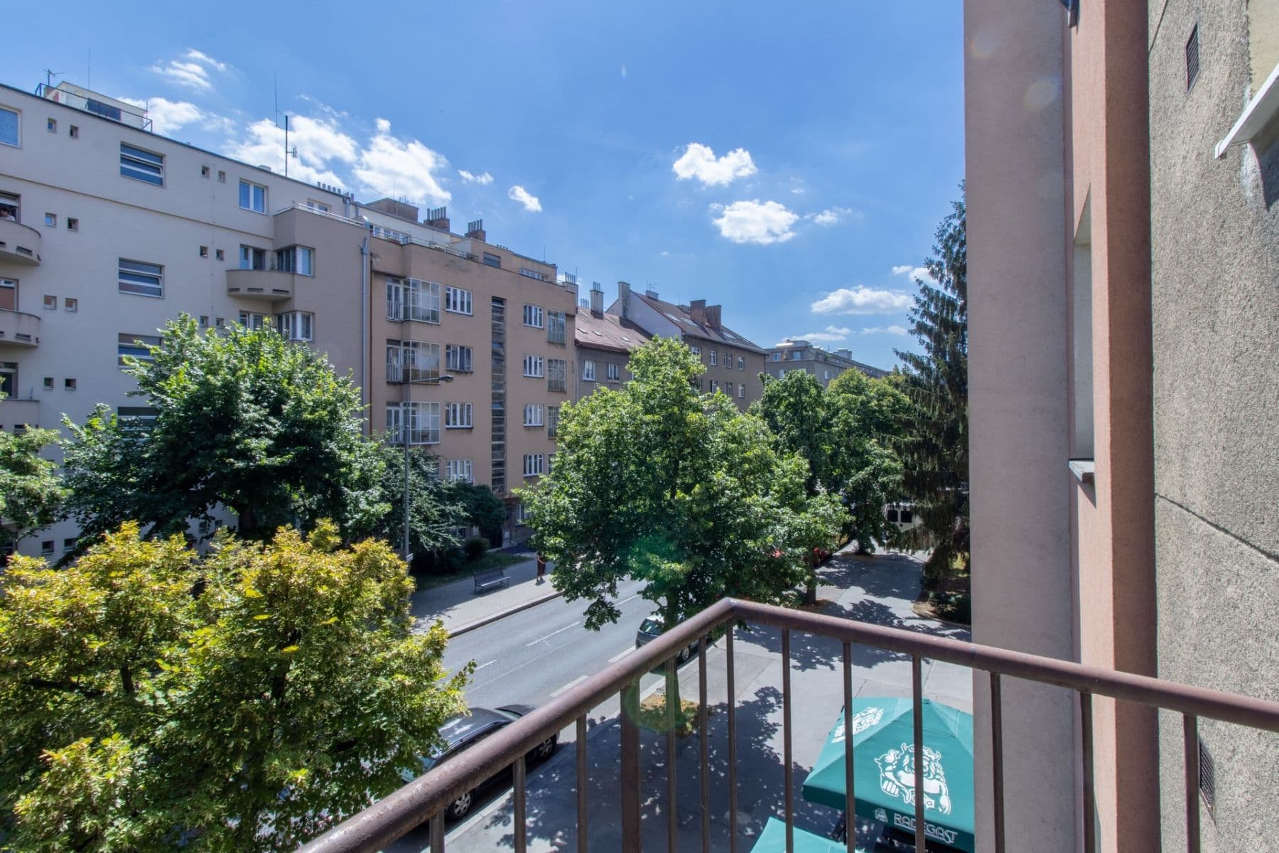 Pronájem bytu 1+1 55 m², 28. pluku, Praha, Praha Pronájem bytu 1+1 55 m², 28. pluku, Praha, Praha