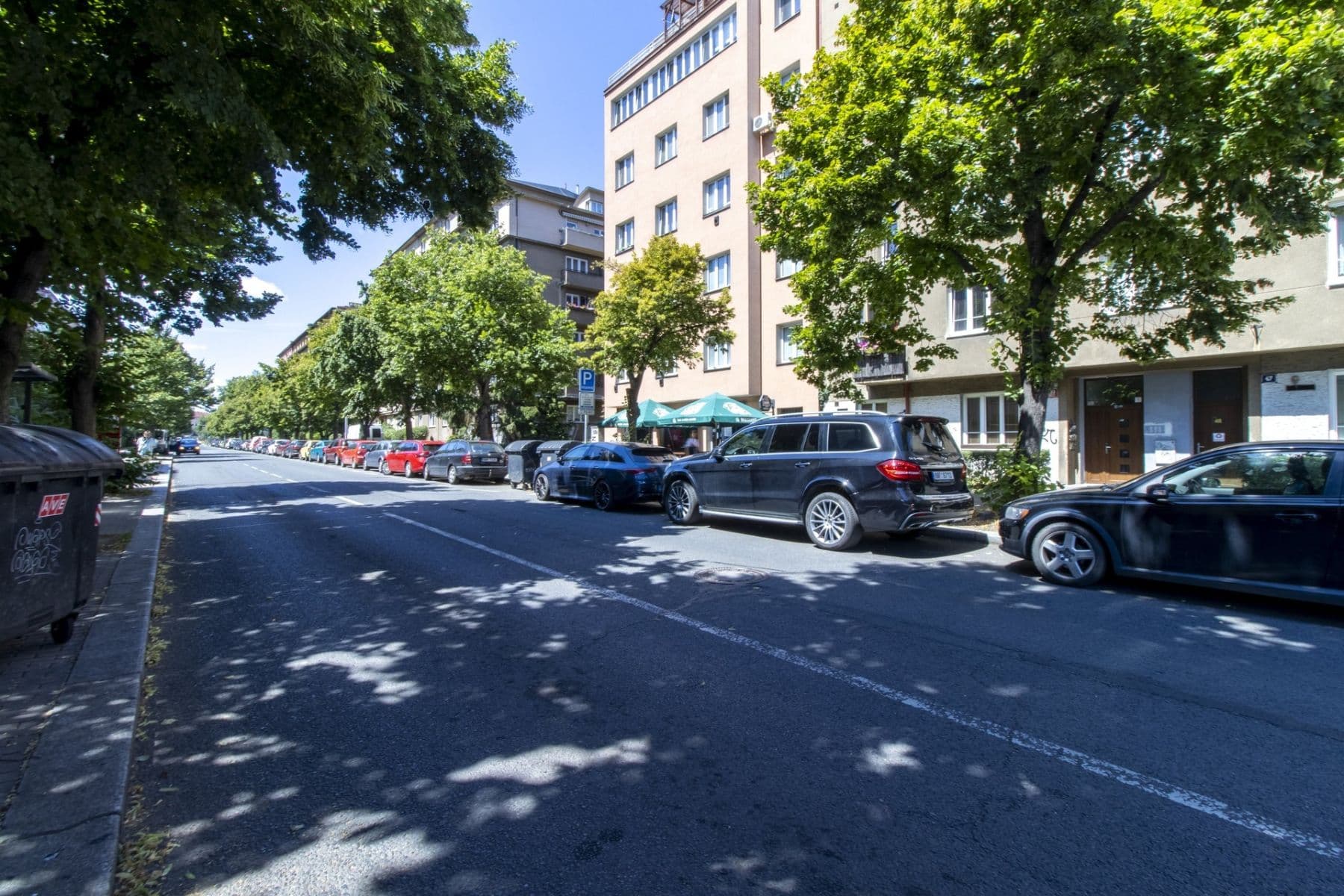 Pronájem bytu 1+1 55 m², 28. pluku, Praha, Praha Pronájem bytu 1+1 55 m², 28. pluku, Praha, Praha