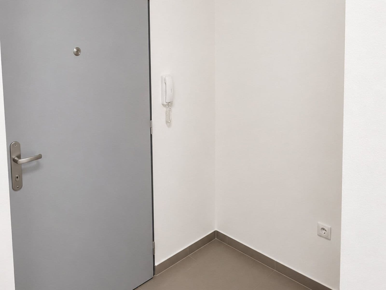 Pronájem bytu 1+kk 31 m², Vlhká, Brno, Jihomoravský kraj Pronájem bytu 1+kk 31 m², Vlhká, Brno, Jihomoravský kraj