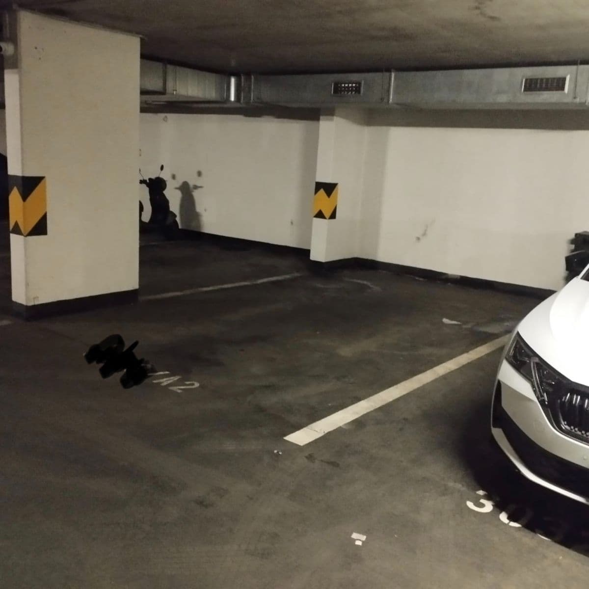 Pronájem garáže 14 m², Kabešova, Praha, Praha Pronájem garáže 14 m², Kabešova, Praha, Praha
