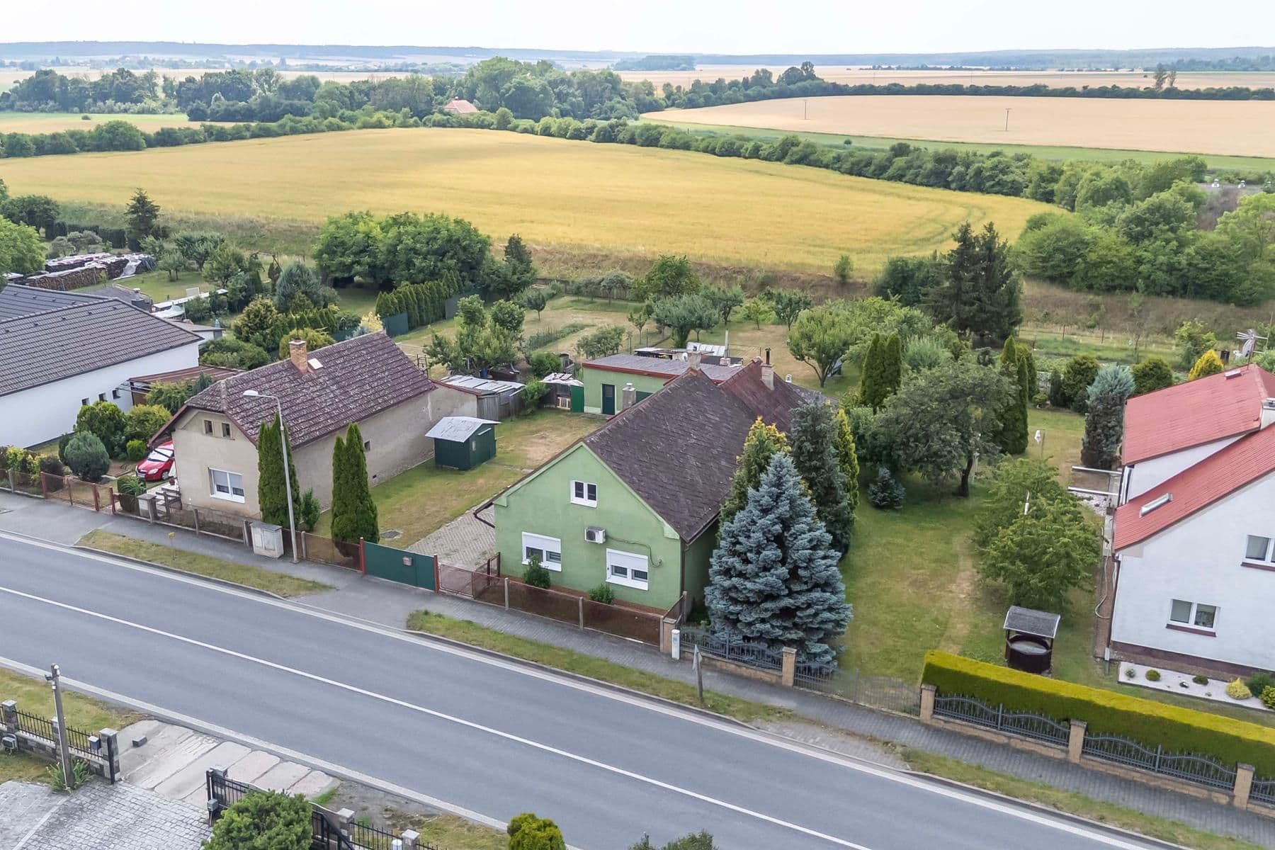 Prodej domu 175 m², pozemek 1.365 m², Smilovice, Středočeský kraj Prodej domu 175 m², pozemek 1.365 m², Smilovice, Středočeský kraj
