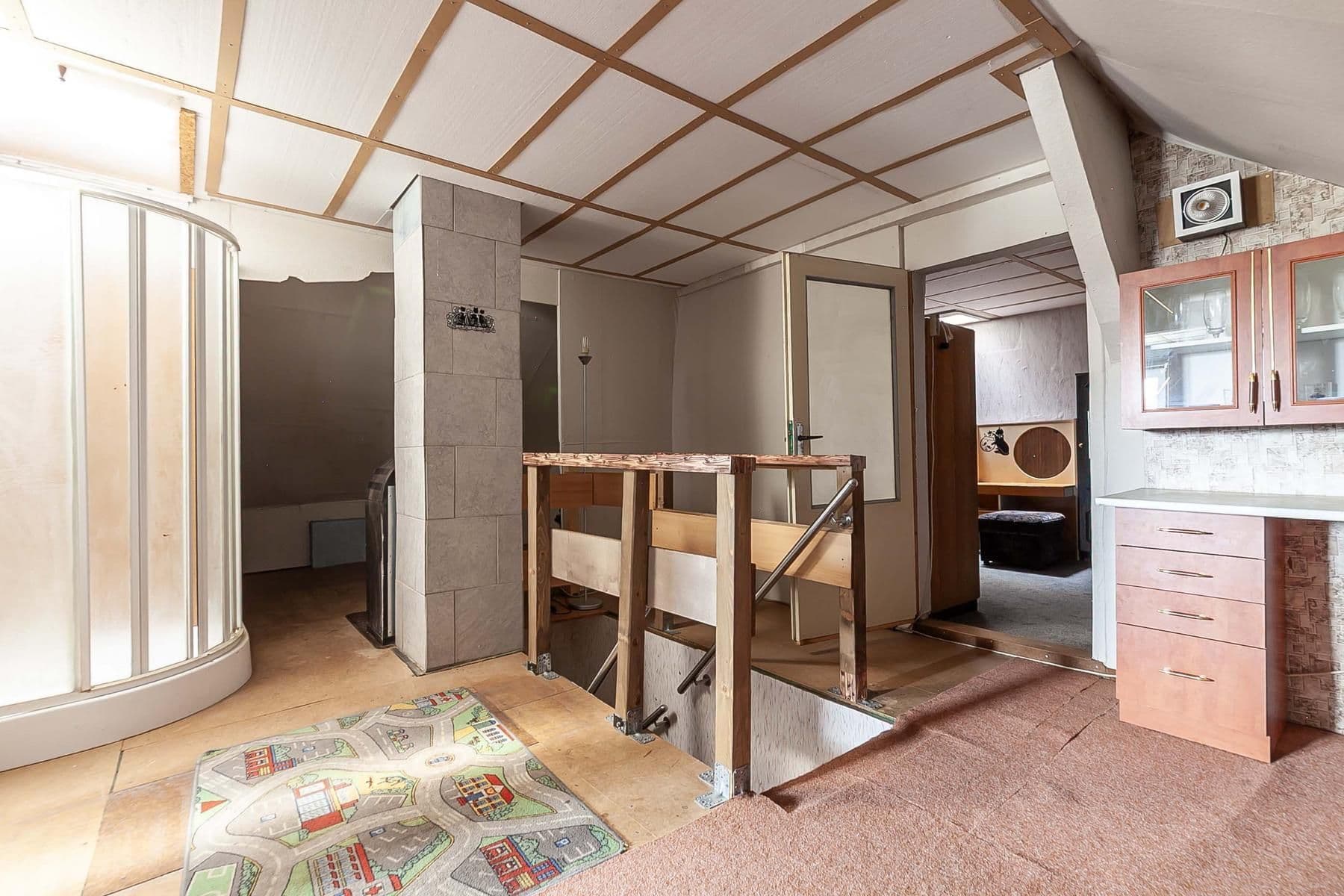 Prodej domu 175 m², pozemek 1.365 m², Smilovice, Středočeský kraj Prodej domu 175 m², pozemek 1.365 m², Smilovice, Středočeský kraj