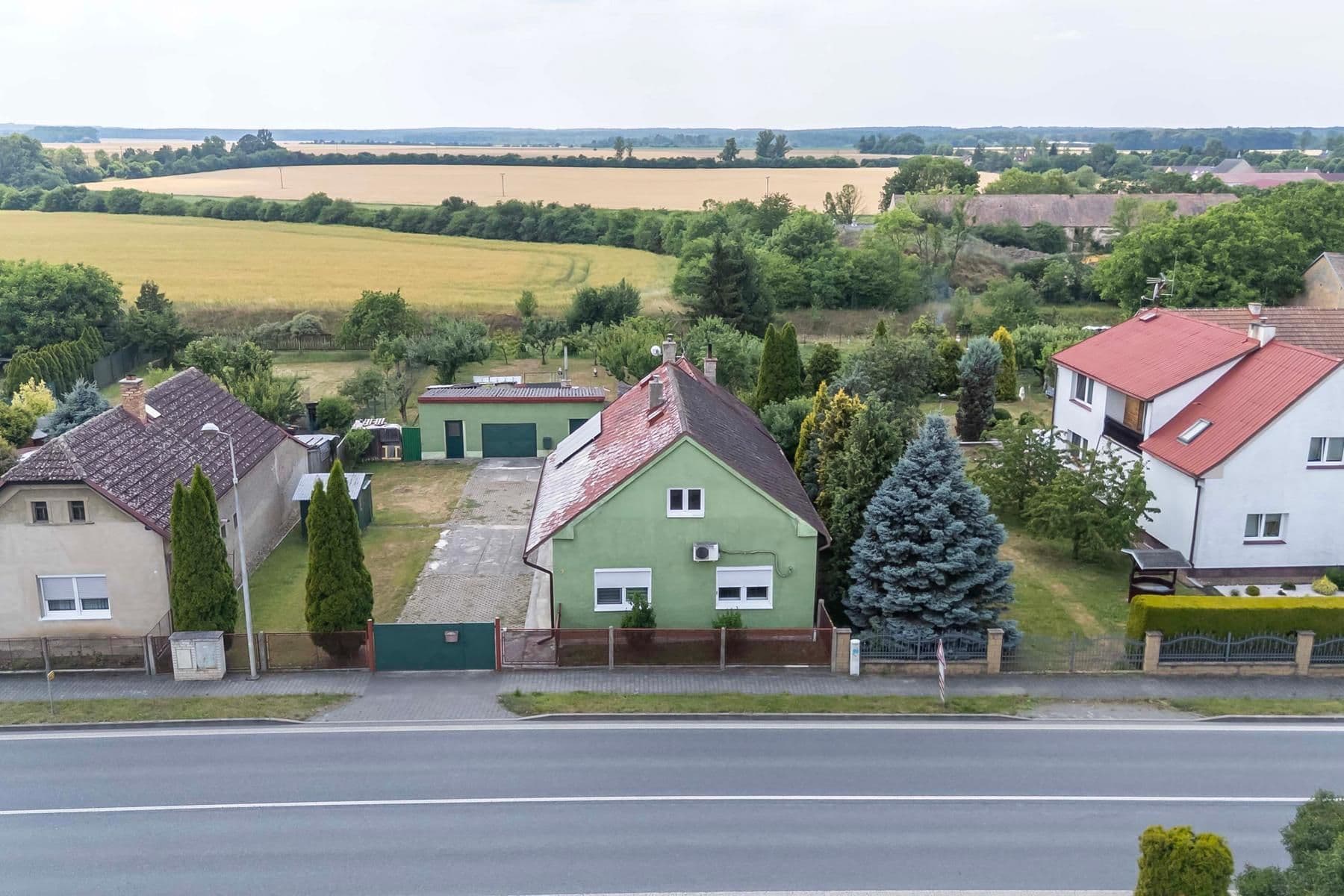 Prodej domu 175 m², pozemek 1.365 m², Smilovice, Středočeský kraj Prodej domu 175 m², pozemek 1.365 m², Smilovice, Středočeský kraj
