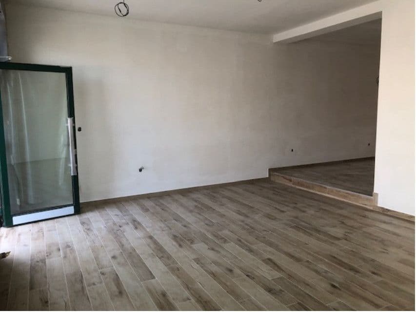 Prodej domu 253 m², pozemek 551 m², Klicperovo náměstí, Chlumec nad Cidlinou, Královéhradecký kraj Prodej domu 253 m², pozemek 551 m², Klicperovo náměstí, Chlumec nad Cidlinou, Královéhradecký kraj