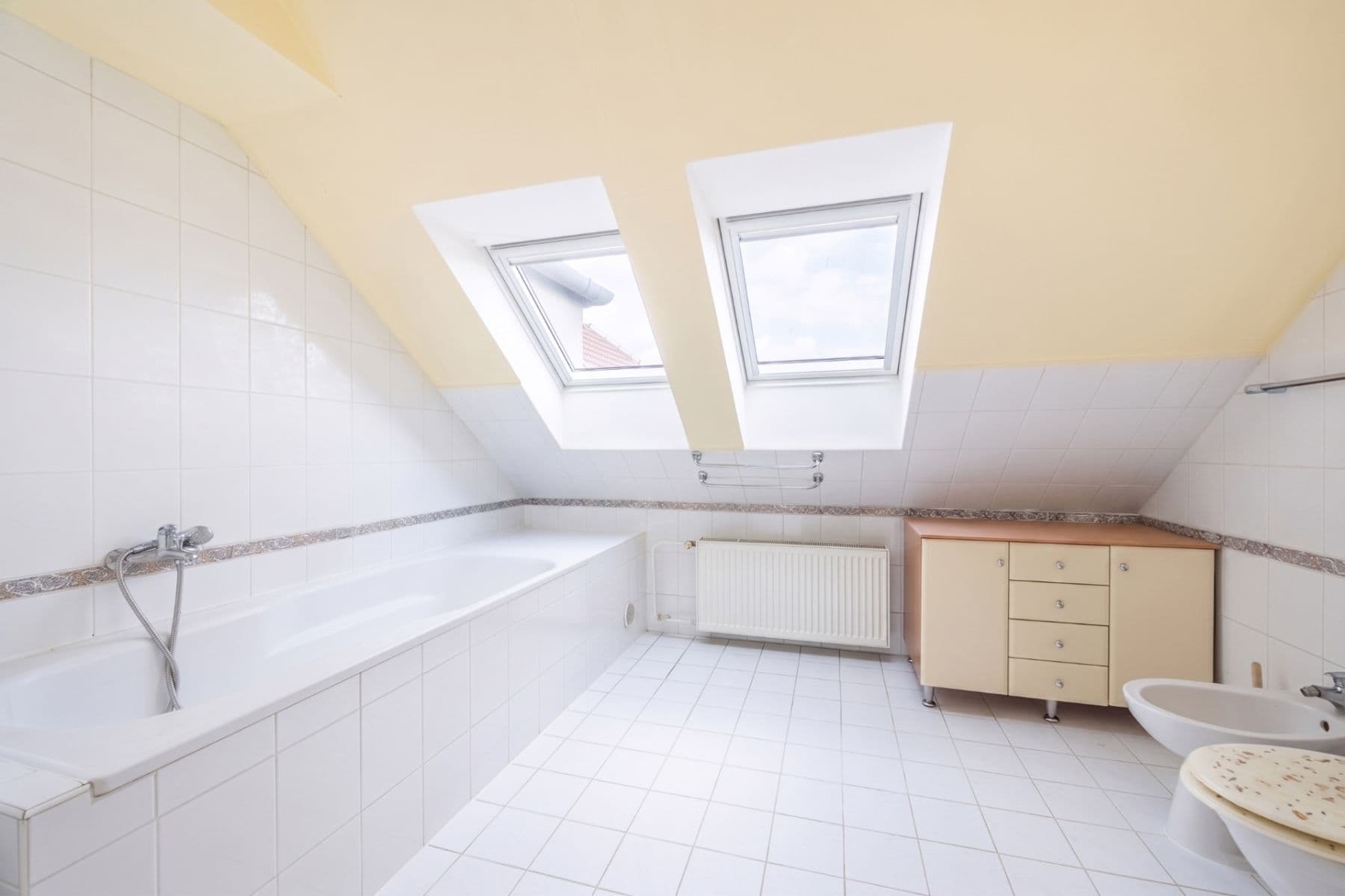 Prodej bytu 4+kk 175 m², Amurská, Praha, Praha Prodej bytu 4+kk 175 m², Amurská, Praha, Praha