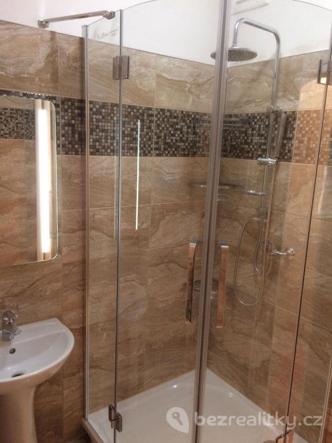 Pronájem bytu 4+1 19 m², Nad Lesním divadlem, Praha, Praha Pronájem bytu 4+1 19 m², Nad Lesním divadlem, Praha, Praha