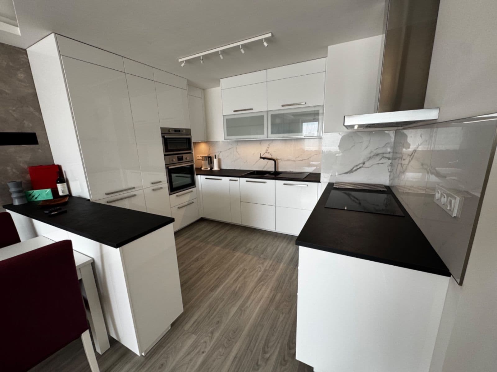 Prodej bytu 3+kk 67 m², Leopoldova, Praha, Praha Prodej bytu 3+kk 67 m², Leopoldova, Praha, Praha