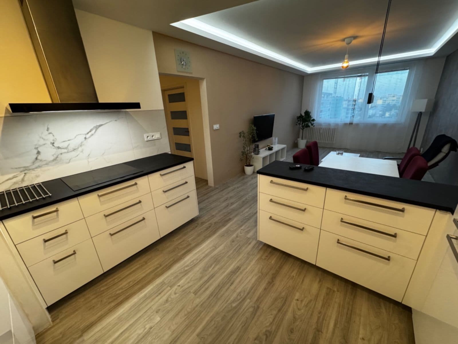 Prodej bytu 3+kk 67 m², Leopoldova, Praha, Praha Prodej bytu 3+kk 67 m², Leopoldova, Praha, Praha