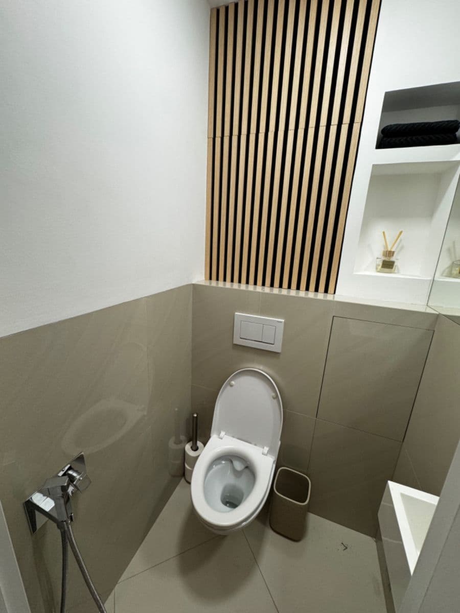 Prodej bytu 3+kk 67 m², Leopoldova, Praha, Praha Prodej bytu 3+kk 67 m², Leopoldova, Praha, Praha