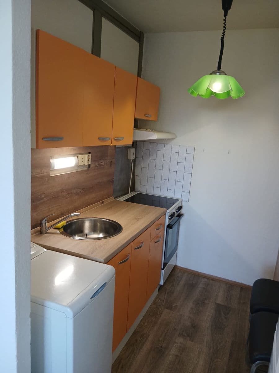 Pronájem bytu 1+kk 34 m², Laudova, Praha, Praha Pronájem bytu 1+kk 34 m², Laudova, Praha, Praha