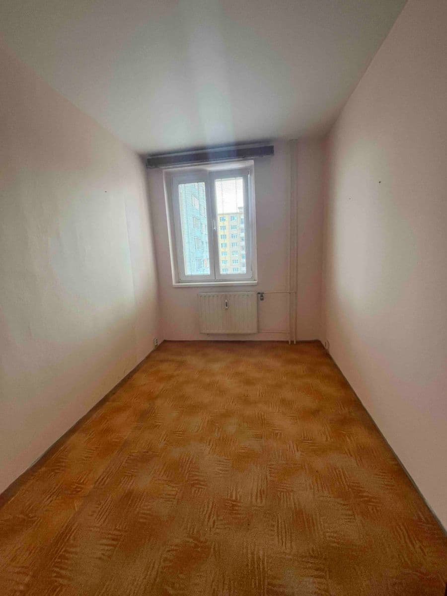 Prodej bytu 3+1 65 m², Kpt. Nálepky, Louny, Ústecký kraj Prodej bytu 3+1 65 m², Kpt. Nálepky, Louny, Ústecký kraj