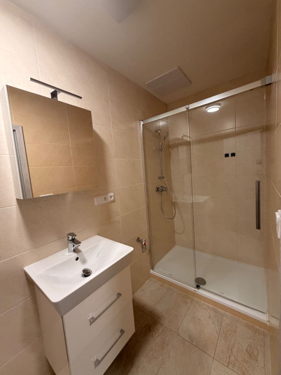 Pronájem bytu 2+kk 48 m², Hradišťská, Uherský Ostroh, Zlínský kraj Pronájem bytu 2+kk 48 m², Hradišťská, Uherský Ostroh, Zlínský kraj