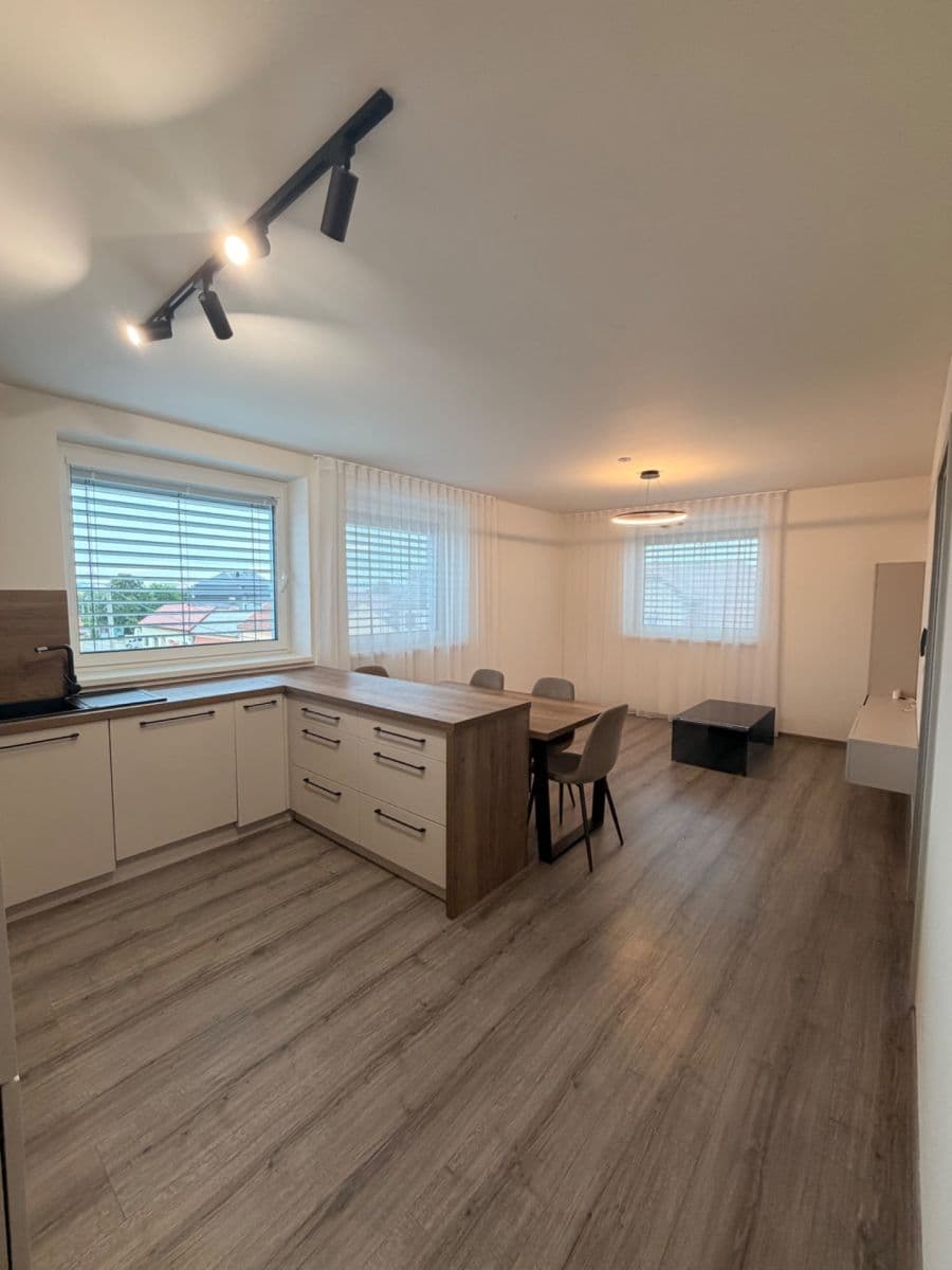 Pronájem bytu 2+kk 48 m², Hradišťská, Uherský Ostroh, Zlínský kraj Pronájem bytu 2+kk 48 m², Hradišťská, Uherský Ostroh, Zlínský kraj