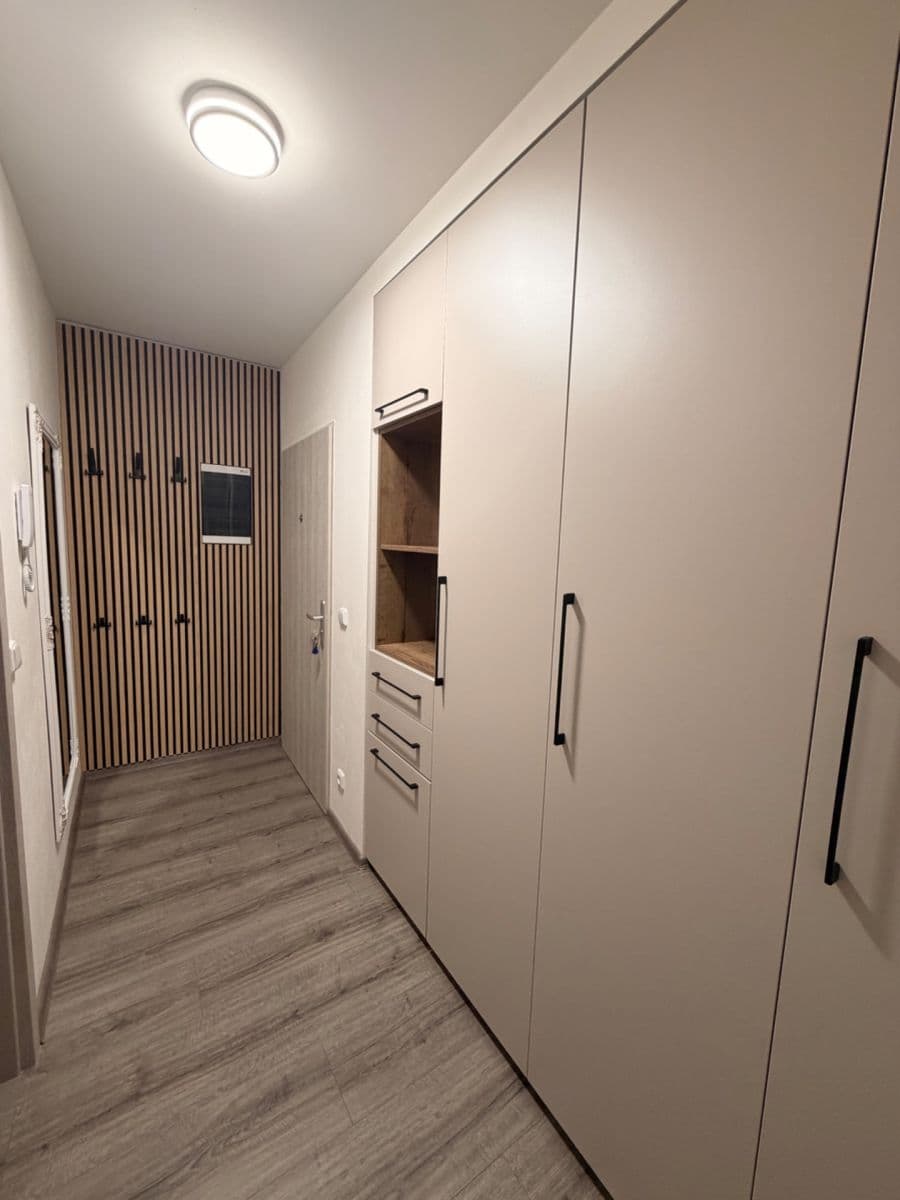 Pronájem bytu 2+kk 48 m², Hradišťská, Uherský Ostroh, Zlínský kraj Pronájem bytu 2+kk 48 m², Hradišťská, Uherský Ostroh, Zlínský kraj
