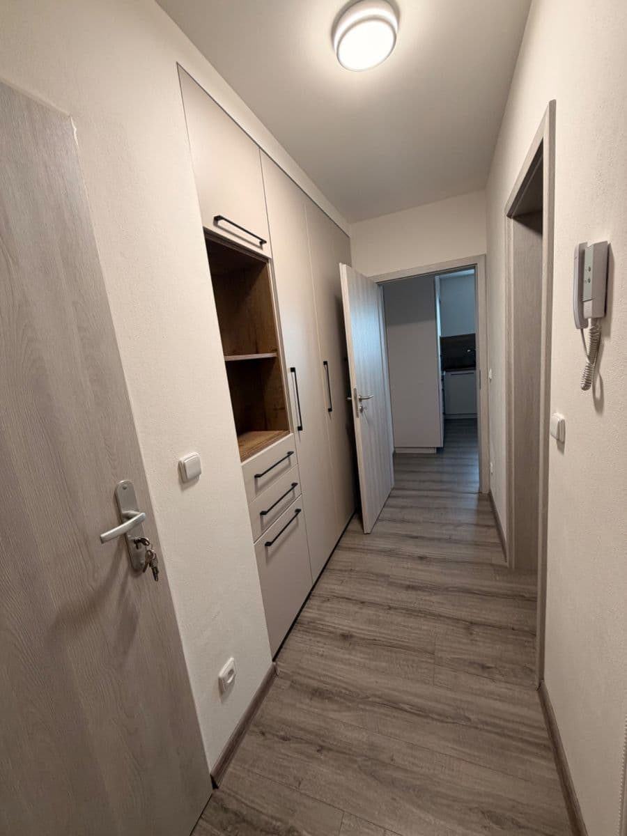 Pronájem bytu 2+kk 48 m², Hradišťská, Uherský Ostroh, Zlínský kraj Pronájem bytu 2+kk 48 m², Hradišťská, Uherský Ostroh, Zlínský kraj