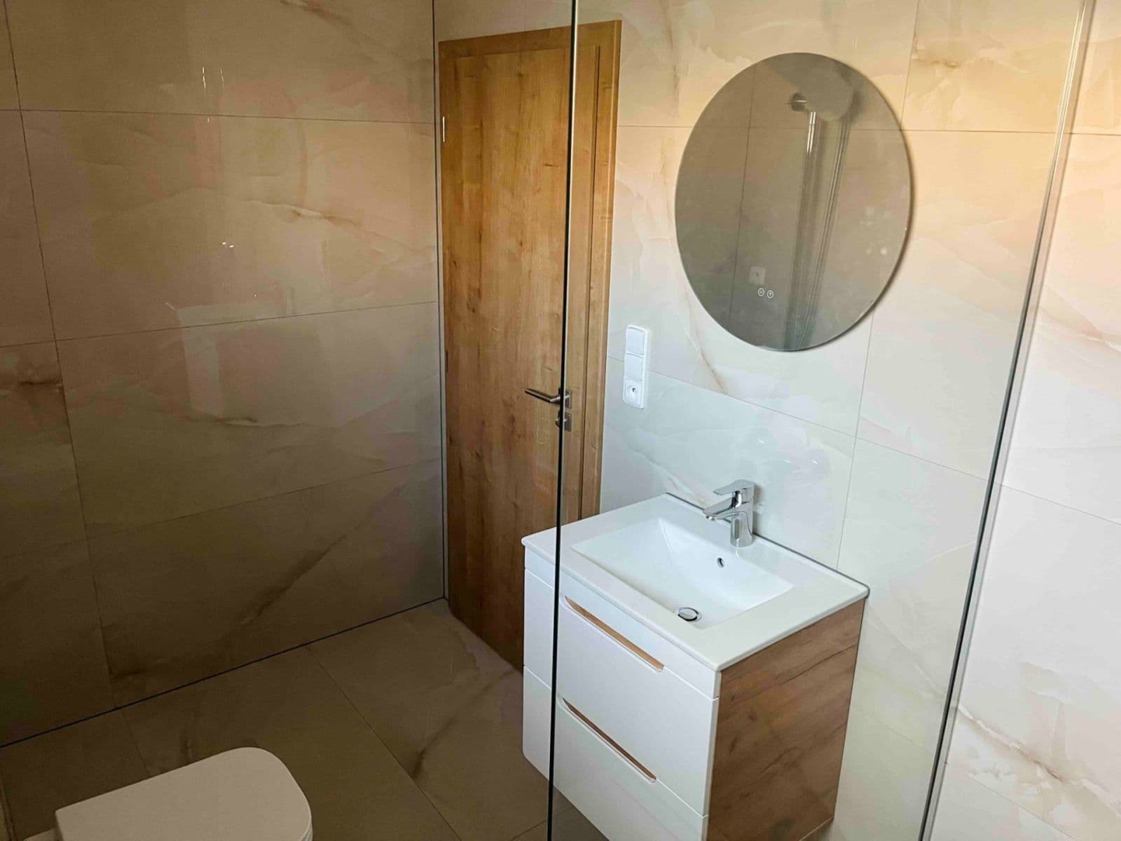 Pronájem bytu 3+kk 66 m², Vítkovecká, Sezimovo Ústí, Jihočeský kraj Pronájem bytu 3+kk 66 m², Vítkovecká, Sezimovo Ústí, Jihočeský kraj