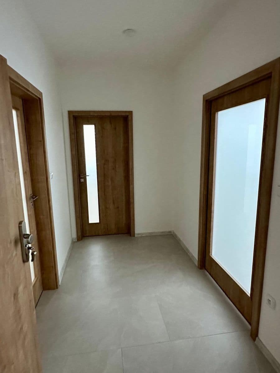 Pronájem bytu 3+kk 66 m², Vítkovecká, Sezimovo Ústí, Jihočeský kraj Pronájem bytu 3+kk 66 m², Vítkovecká, Sezimovo Ústí, Jihočeský kraj