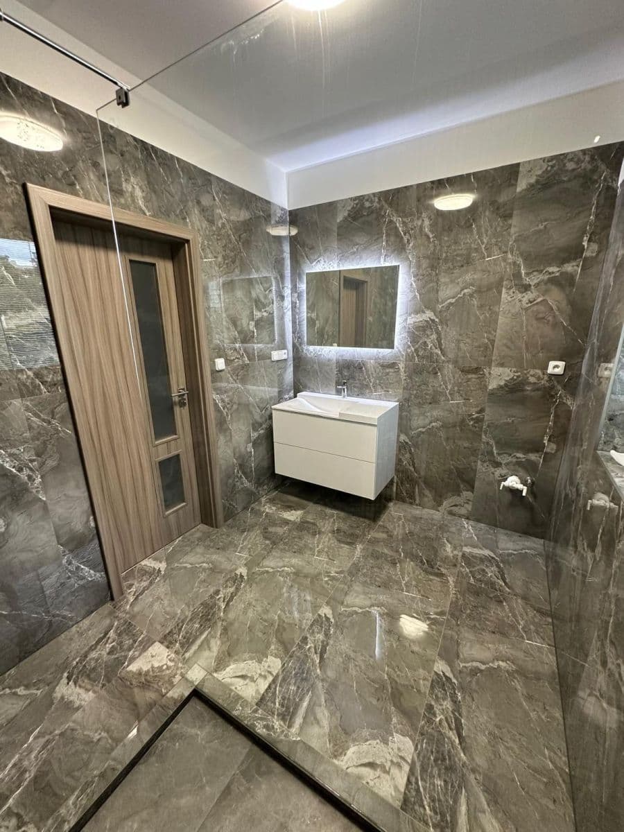 Pronájem bytu 3+kk 66 m², Vítkovecká, Sezimovo Ústí, Jihočeský kraj Pronájem bytu 3+kk 66 m², Vítkovecká, Sezimovo Ústí, Jihočeský kraj