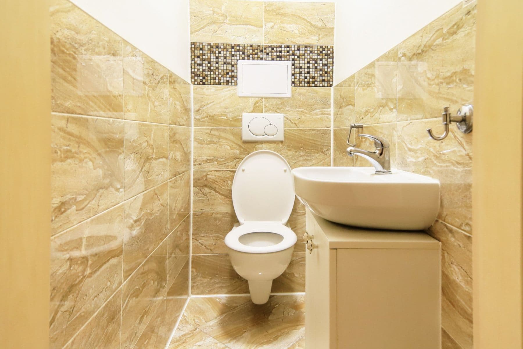 Prodej bytu 3+1 92 m², Heřmánková, Ostrava, Moravskoslezský kraj Prodej bytu 3+1 92 m², Heřmánková, Ostrava, Moravskoslezský kraj
