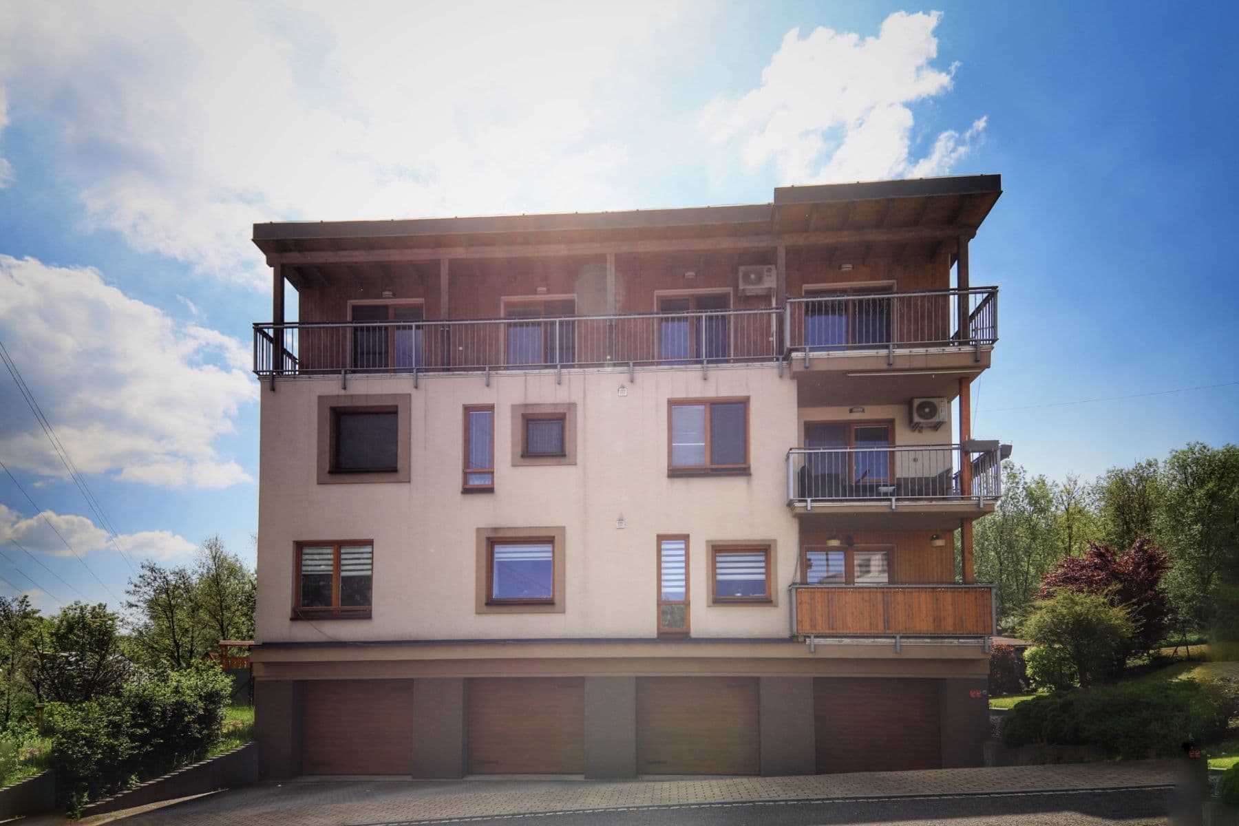 Prodej bytu 3+1 92 m², Heřmánková, Ostrava, Moravskoslezský kraj Prodej bytu 3+1 92 m², Heřmánková, Ostrava, Moravskoslezský kraj