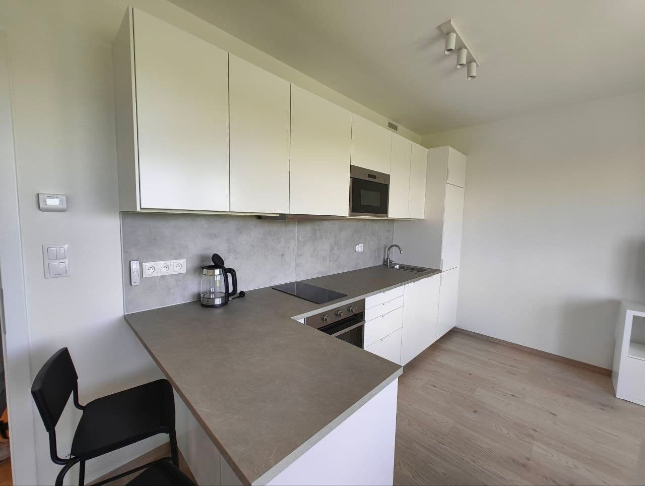 Pronájem bytu 1+kk 34 m², Sochorcova, Praha, Praha Pronájem bytu 1+kk 34 m², Sochorcova, Praha, Praha