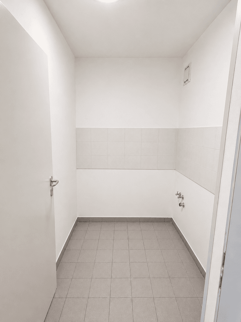 Pronájem bytu 1+1 32 m², Franz-von-Taxis-Ring-55, Regensburg, Bavorsko Pronájem bytu 1+1 32 m², Franz-von-Taxis-Ring-55, Regensburg, Bavorsko