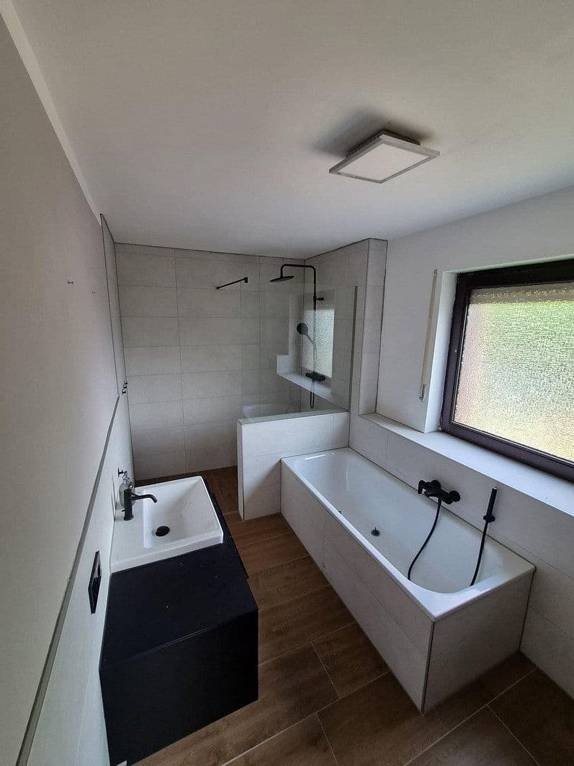 Prodej domu 130 m², pozemek 449 m², Welfenstraße 8a, Mönchengladbach, Severní Porýní-Vestfálsko Prodej domu 130 m², pozemek 449 m², Welfenstraße 8a, Mönchengladbach, Severní Porýní-Vestfálsko