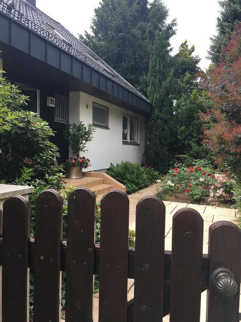 Prodej domu 155 m², pozemek 705 m², Nürnberg, Bavorsko Prodej domu 155 m², pozemek 705 m², Nürnberg, Bavorsko