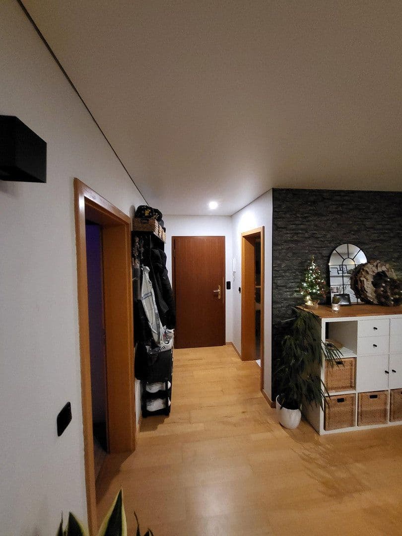 Prodej bytu 3+1 83 m², Luisenstr.7, Paderborn, Severní Porýní-Vestfálsko Prodej bytu 3+1 83 m², Luisenstr.7, Paderborn, Severní Porýní-Vestfálsko
