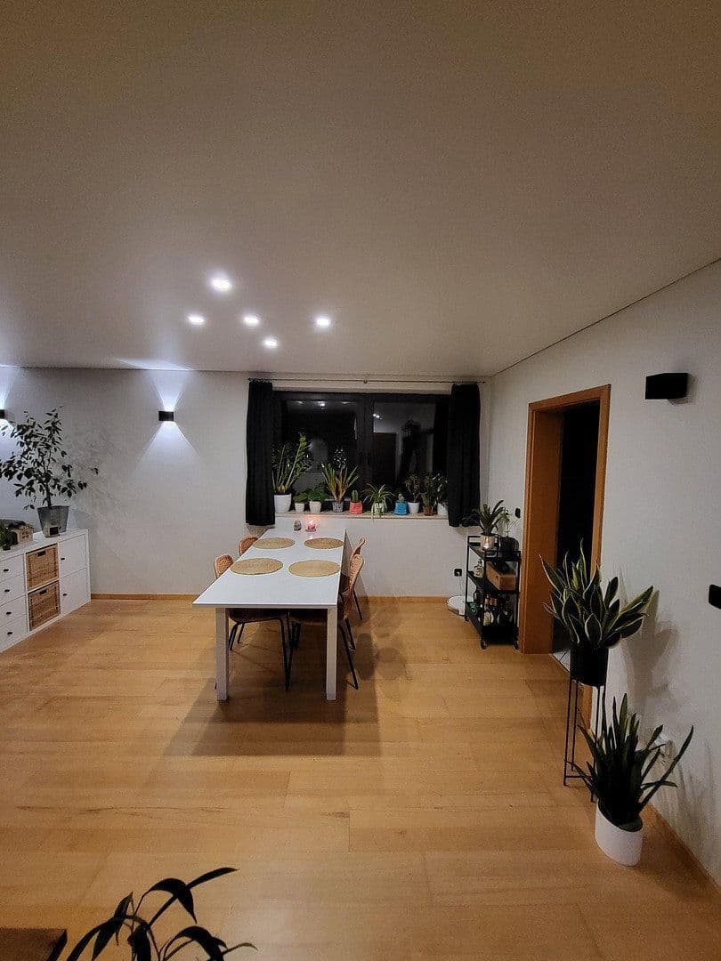 Prodej bytu 3+1 83 m², Luisenstr.7, Paderborn, Severní Porýní-Vestfálsko Prodej bytu 3+1 83 m², Luisenstr.7, Paderborn, Severní Porýní-Vestfálsko