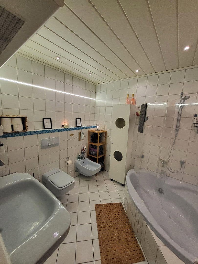 Prodej bytu 3+1 83 m², Luisenstr.7, Paderborn, Severní Porýní-Vestfálsko Prodej bytu 3+1 83 m², Luisenstr.7, Paderborn, Severní Porýní-Vestfálsko