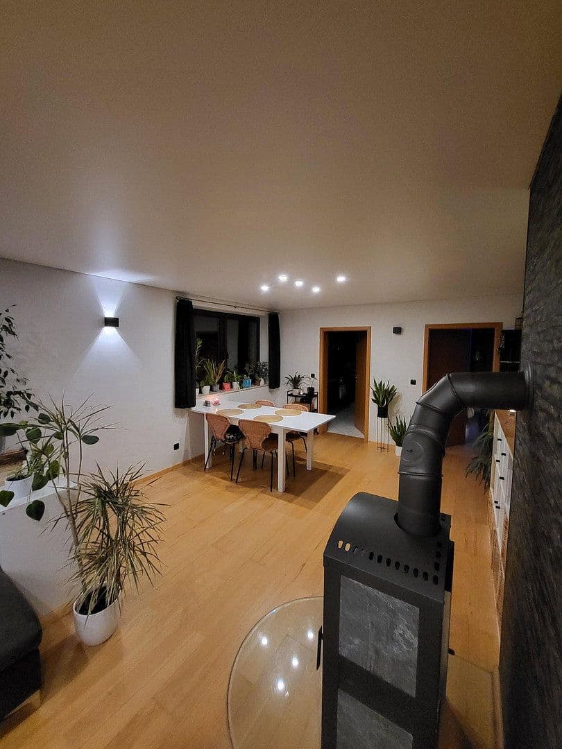 Prodej bytu 3+1 83 m², Luisenstr.7, Paderborn, Severní Porýní-Vestfálsko Prodej bytu 3+1 83 m², Luisenstr.7, Paderborn, Severní Porýní-Vestfálsko