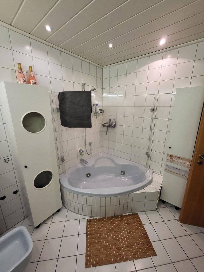 Prodej bytu 3+1 83 m², Luisenstr.7, Paderborn, Severní Porýní-Vestfálsko Prodej bytu 3+1 83 m², Luisenstr.7, Paderborn, Severní Porýní-Vestfálsko