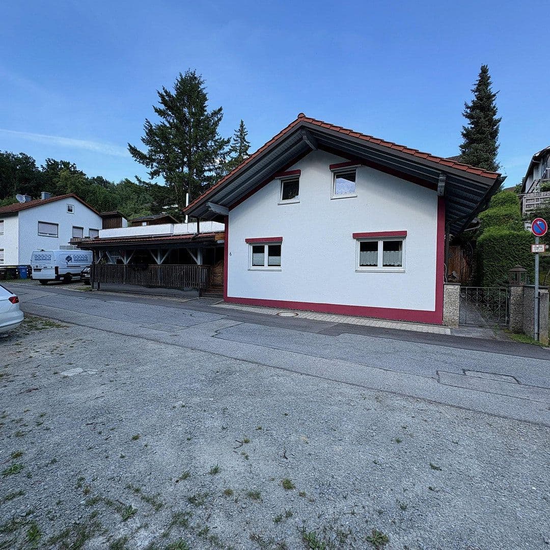 Prodej domu 160 m², pozemek 762 m², Pfarrkirchen, Bavorsko Prodej domu 160 m², pozemek 762 m², Pfarrkirchen, Bavorsko