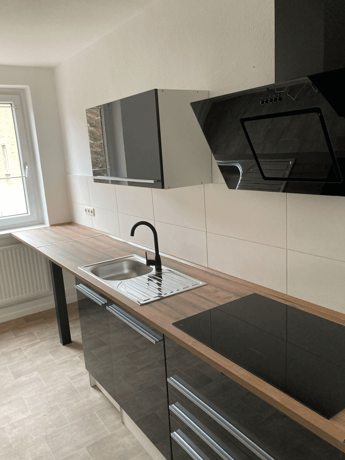 Pronájem bytu 2+1 50 m², Straße des Aufbaus 4, Borna, Sasko Pronájem bytu 2+1 50 m², Straße des Aufbaus 4, Borna, Sasko